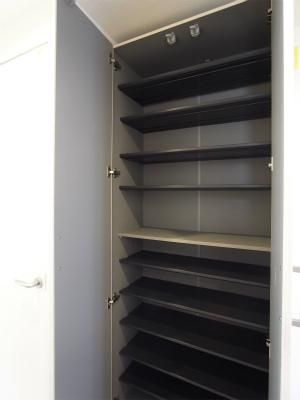 リブリ・グラン　関口の収納