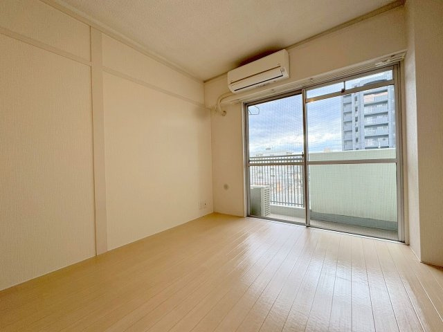 三番グリーンハイツの居間・リビング