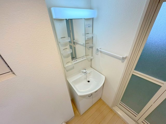 三番グリーンハイツの独立洗面台