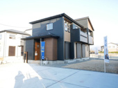 中央市西花輪 オール電化新築 全2棟 2号棟 74坪全室南向の画像
