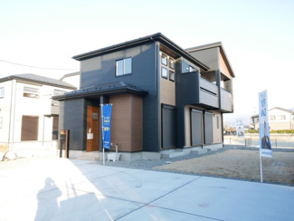 【外観】 | 中央市西花輪 オール電化新築 全2棟 2号棟 74坪全室南向
