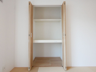 【収納】 | 中央市西花輪 オール電化新築 全2棟 2号棟 74坪全室南向 | 1階和室の収納