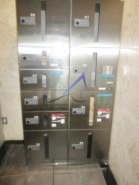 トランスパレントのその他共用部分|宅配ボックスです。