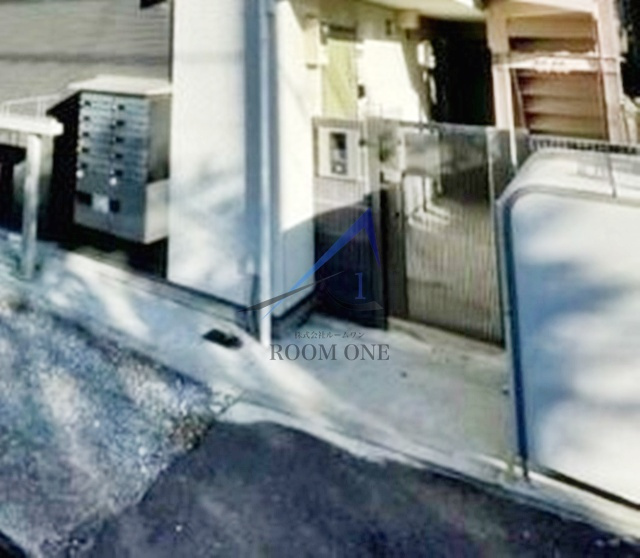 サンメゾン中山のエントランス|エントランスです。