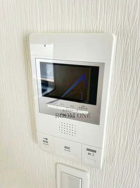 サンメゾン中山のセキュリティ|モニター付きインターホンです。