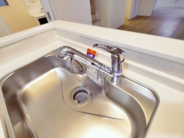 【キッチン】 | ふじみ野市亀久保３丁目　全５棟　B号棟 | 使いやすいシステムキッチンです