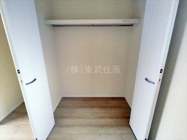 【収納】 | ふじみ野市亀久保３丁目　全５棟　B号棟 | 2階北東側6.12帖洋室の収納です