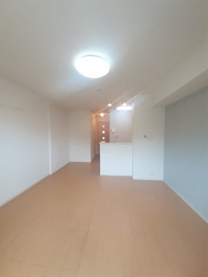 【居間・リビング】 | ルミナス | 過ごしやすい室内です