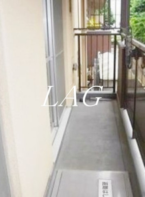 【バルコニー】 | ヘレンハウゼ | バルコニーです。