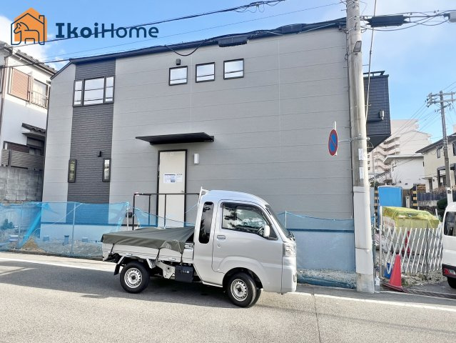 明石市松が丘1丁目　1号棟　新築戸建のエントランス|【ホームページに現地動画掲載中】●年中無休：当日予約可●夜間でもご案内可能。いつでも問い合わせ可！