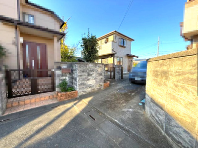 【前面道路含む現地写真】 | 【中古】坂戸市石井中古住宅