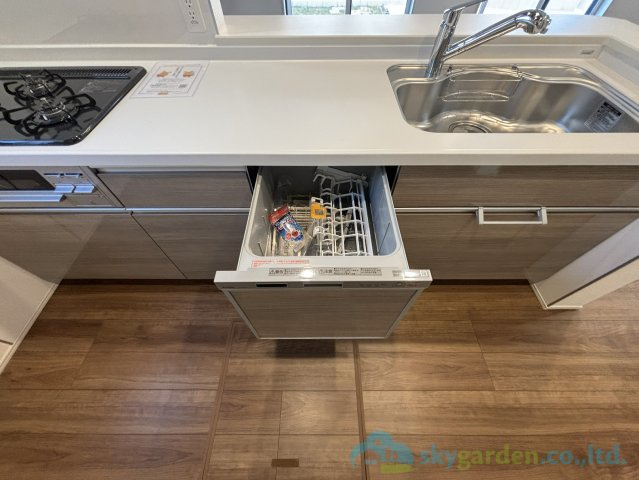 平塚市纏　新築戸建　全10棟1号棟のキッチン