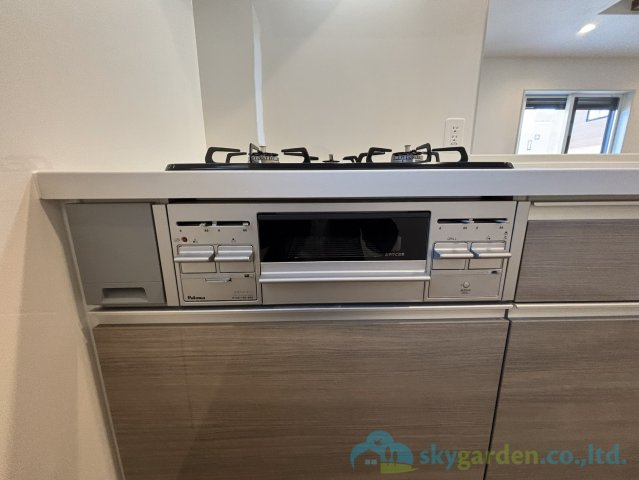 平塚市纏　新築戸建　全10棟1号棟のキッチン