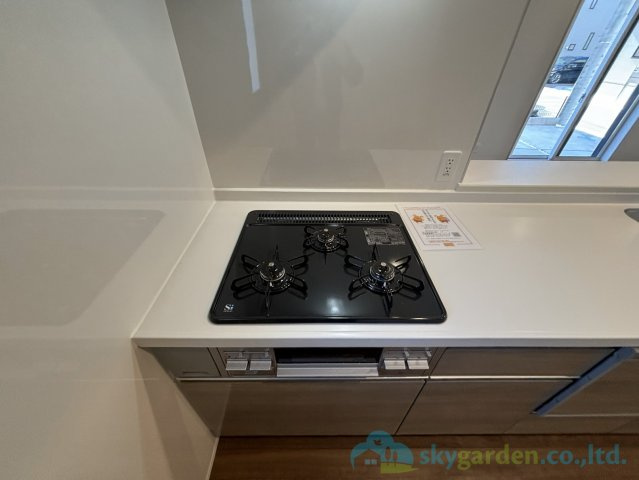 平塚市纏　新築戸建　全10棟1号棟のキッチン