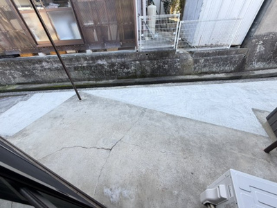 【庭】 | 松崎貸家