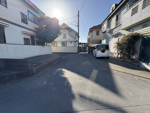 上尾市大谷本郷土地の前面道路含む現地写真