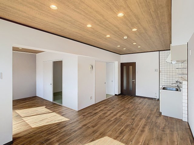 ヴェルドミール・Fの居間・リビング