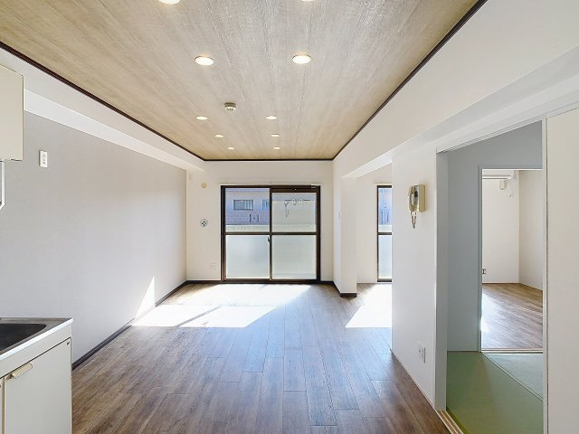 ヴェルドミール・Fの居間・リビング