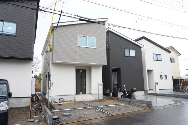 草加市谷塚上町 新築分譲住宅 全4棟 3号棟の外観