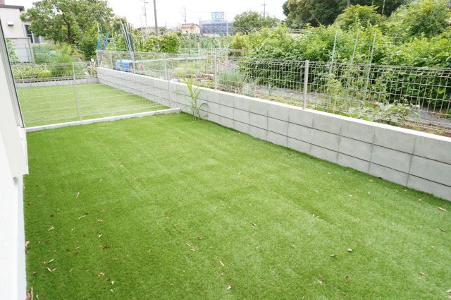 草加市谷塚上町 新築分譲住宅 全4棟 3号棟の庭