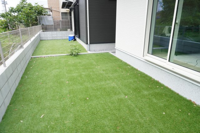 草加市谷塚上町 新築分譲住宅 全4棟 3号棟の庭