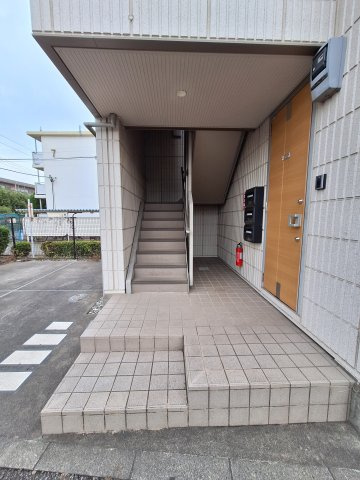 北原町ヘーベルメゾンのエントランス