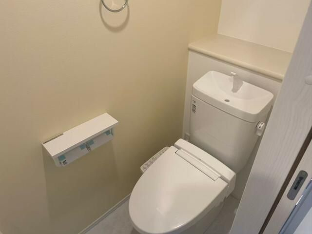 春江町３丁目戸建のトイレ