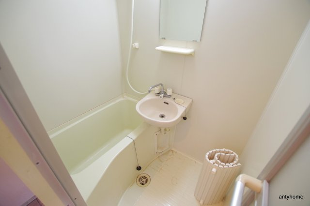 メゾン扇町　仲介手数料無料の浴室