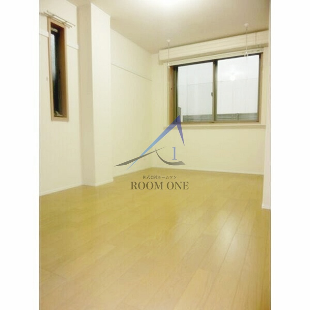 アルーエム千田の居間・リビング|洋室のお部屋です。