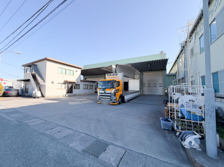 白鳥町貸倉庫・事務所