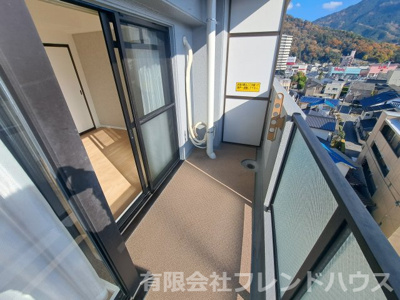 【バルコニー】 | グランシャリオ可部中央