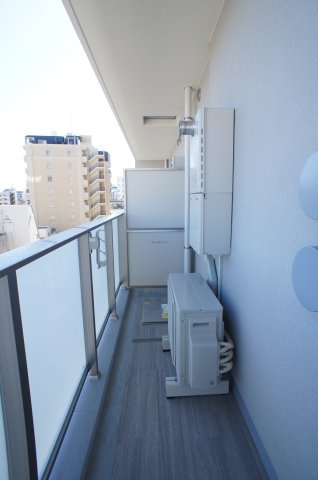 プライムメゾン入谷のバルコニー