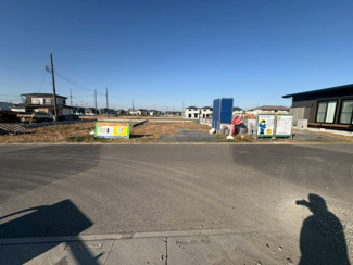 【前面道路含む現地写真】 | 坂戸市片柳　建築条件なし売地　東武東上線『北坂戸駅』徒歩17分　【片柳小学区】