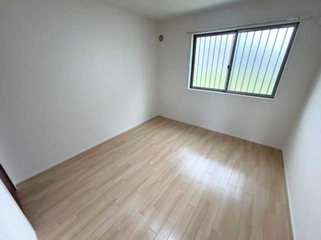 リュクスの洋室