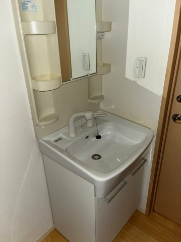 【独立洗面台】