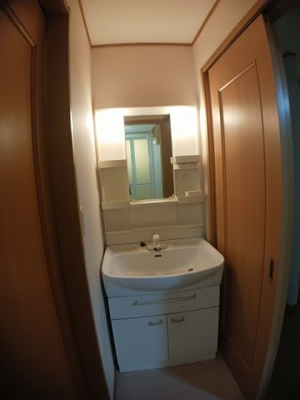 【洗面所】 | ベル・グランツⅠ | コンパクトで使いやすい洗面所