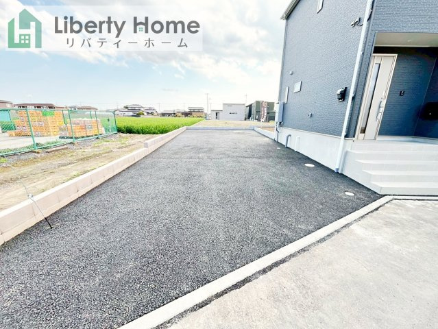 常総市新石下第10　新築戸建　2号棟の駐車場