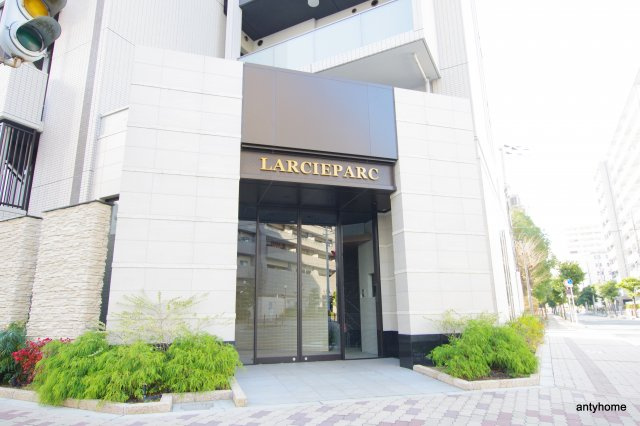 ラルシェパルク新大阪　仲介手数料無料のエントランス