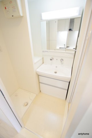 ラルシェパルク新大阪　仲介手数料無料の洗面所