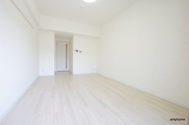 ラルシェパルク新大阪　仲介手数料無料の居間・リビング