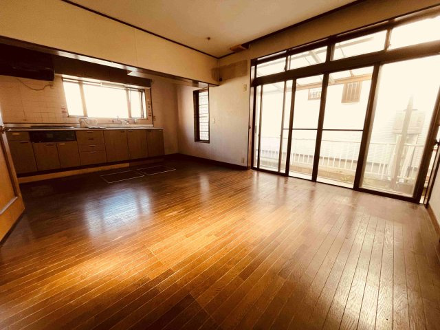 柏市しいの木台　中古のキッチン