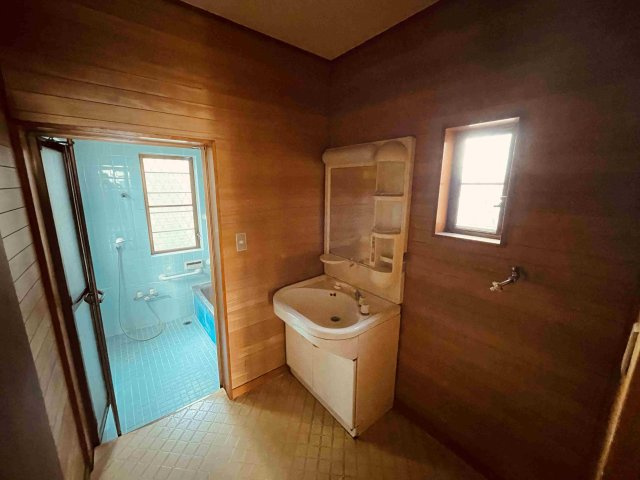 柏市しいの木台　中古の脱衣所