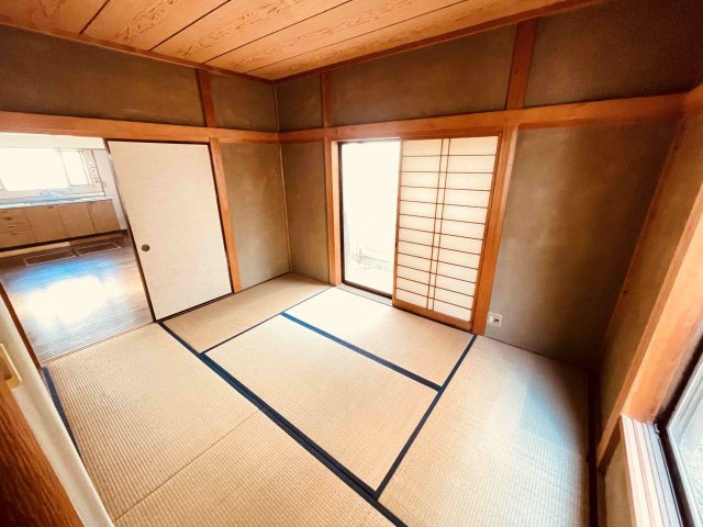 柏市しいの木台　中古の和室