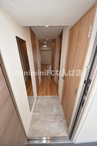 Jグランコート京町堀の玄関