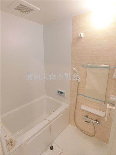 南六郷ハイツの浴室|追い焚き機能付きのお風呂