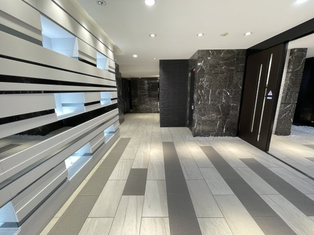 スワンズ江戸堀ウエストパークのエントランス