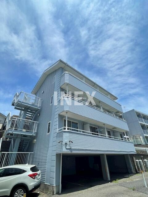 藤沢市城南１丁目のアパートの外観