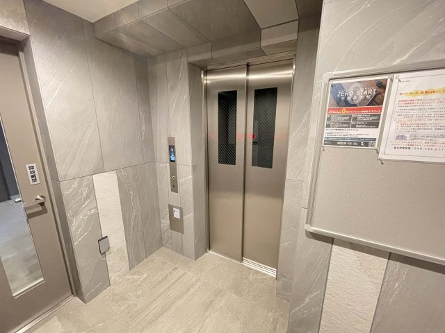 ラ・ステラ春日部のその他共用部分|エレベーター付き（1基）