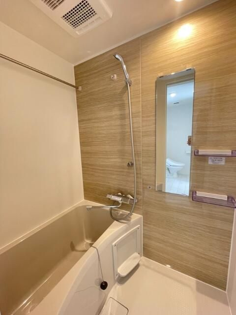 ＩＬ　ＭＥＺＺＯ　ＤＩ　ＴＯＫＹＯ，ＴＲＥの浴室