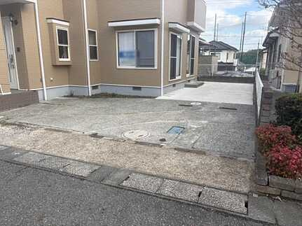 東広島市黒瀬桜が丘１丁目　中古一戸建ての駐車場